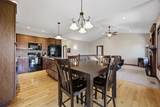 912 Dorchester Place - Photo 9