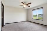904 Crescent View - Photo 20