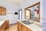 935 College St - Photo 16