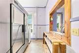 935 College St - Photo 17
