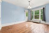 935 College St - Photo 20