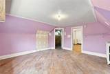 935 College St - Photo 39