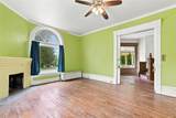 935 College St - Photo 5