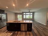 1422 Eagleview Drive - Photo 3