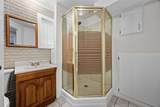 1053 Rainbow Blvd - Photo 26