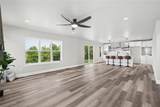 808 Crestview - Photo 4