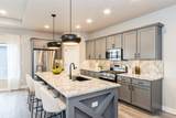 2187 Oak Terrace Avenue - Photo 11