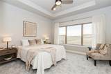 2187 Oak Terrace Avenue - Photo 18