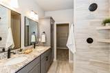2187 Oak Terrace Avenue - Photo 21