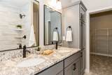 2187 Oak Terrace Avenue - Photo 22