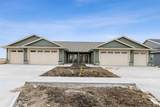 2187 Oak Terrace Avenue - Photo 3