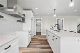 808 Crestview - Photo 6
