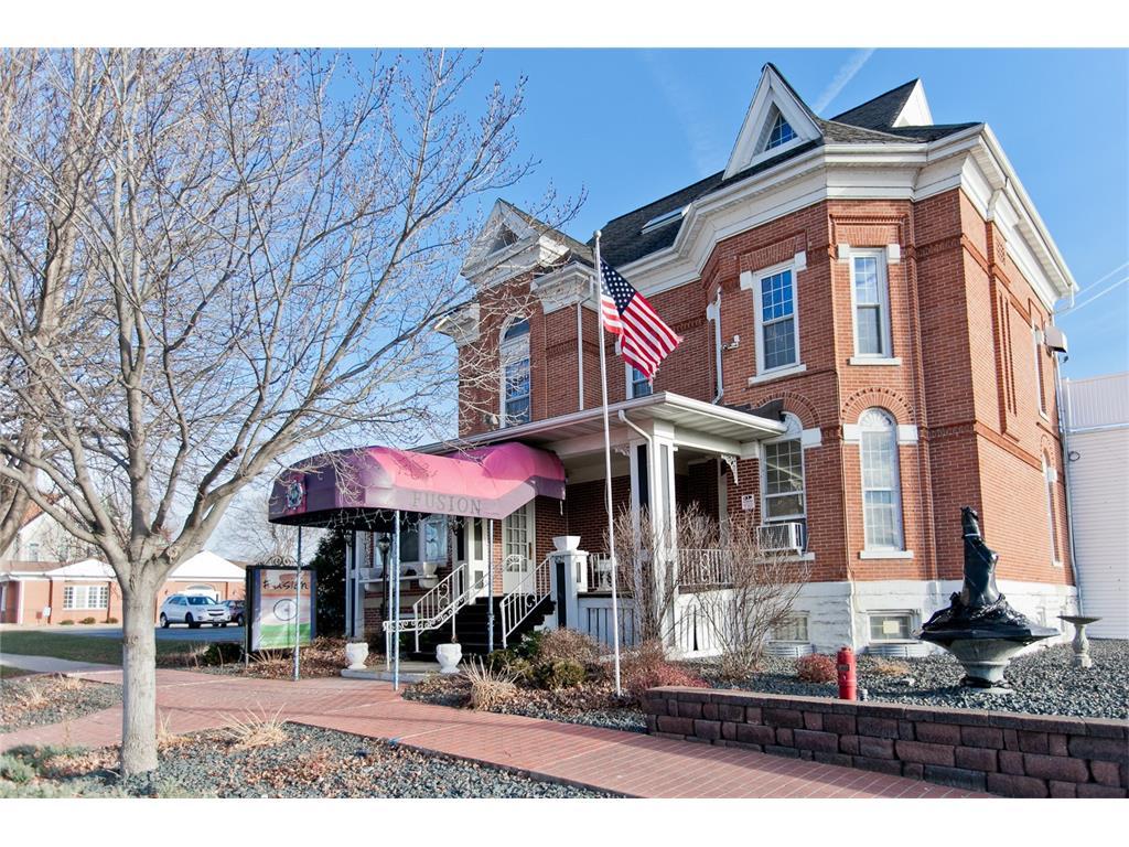 821 3rd Avenue - Photo 1