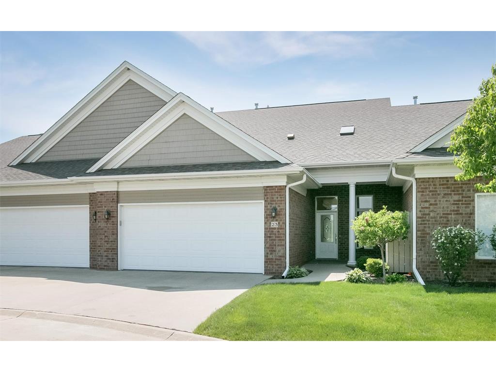 23 Newlyn Circle - Photo 1