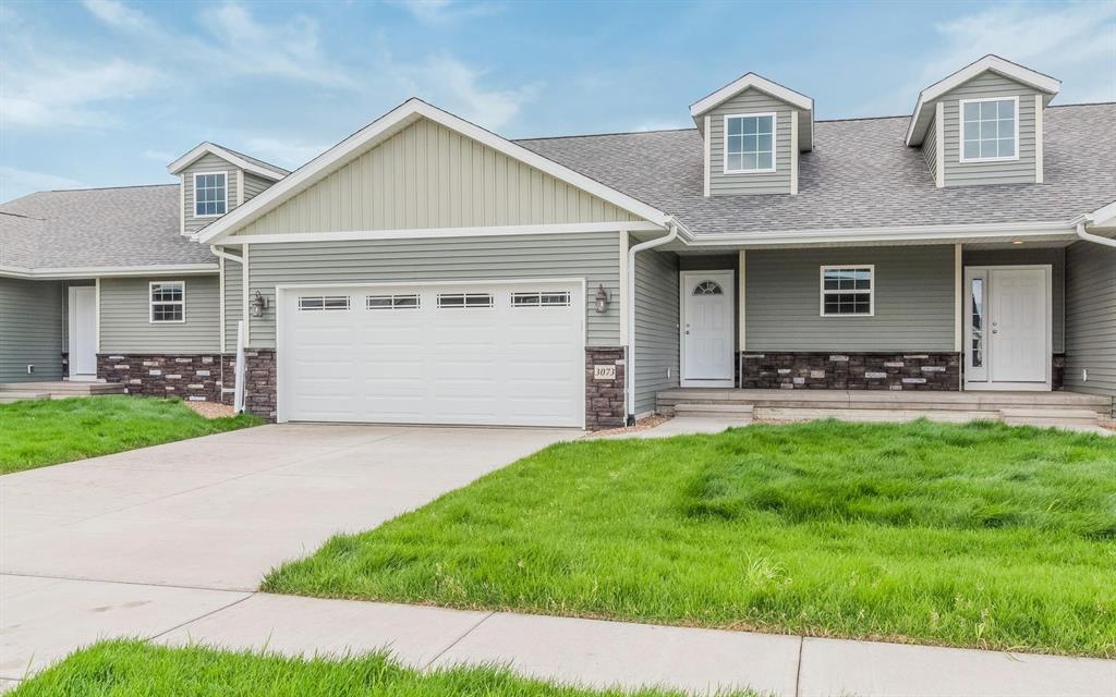 3034 Sherwood Drive - Photo 1
