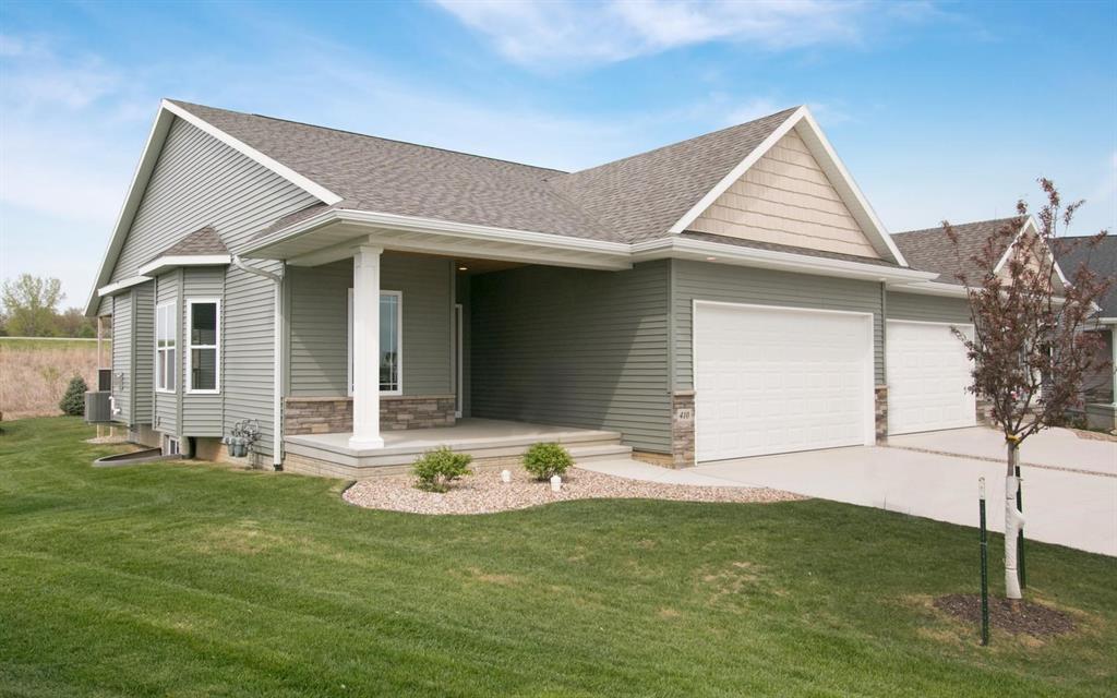 320 Ridge View Drive - Photo 1