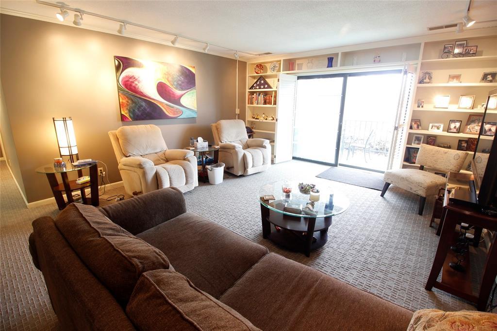 130 Thompson - Photo 1