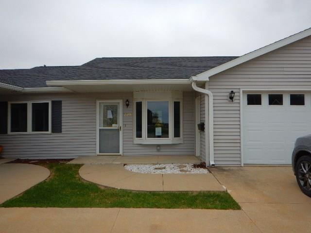 209 Ridge Street - Photo 1