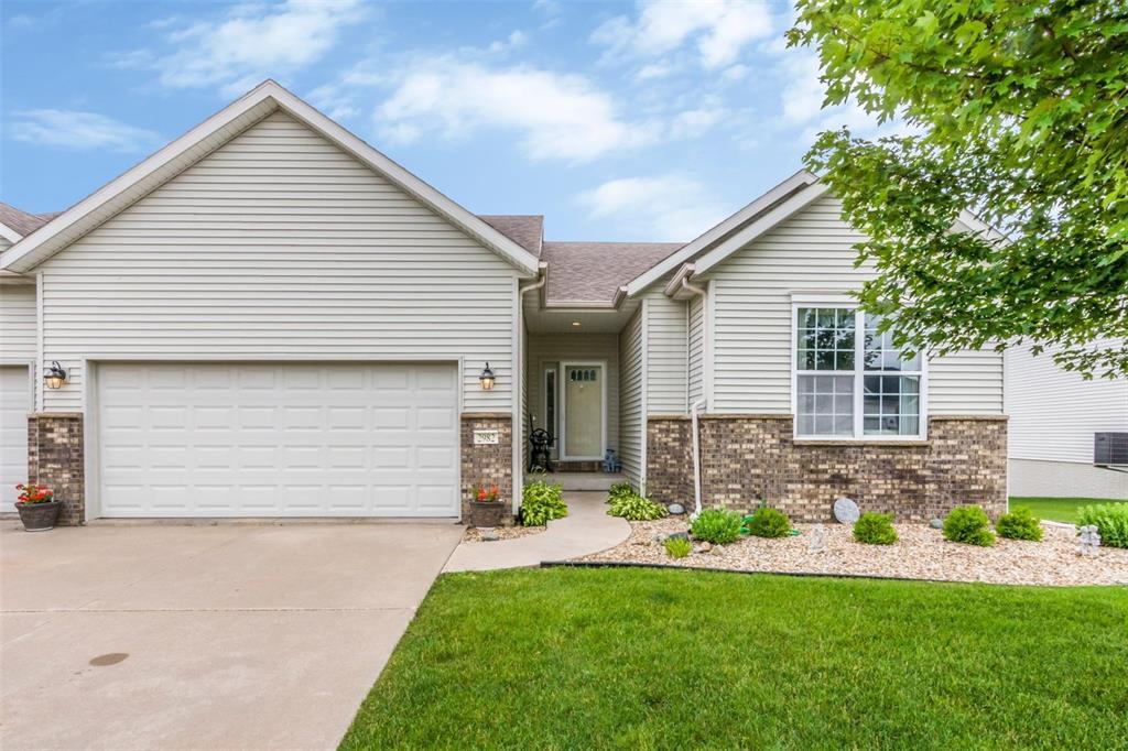 2982 Somerbrook Lane - Photo 1