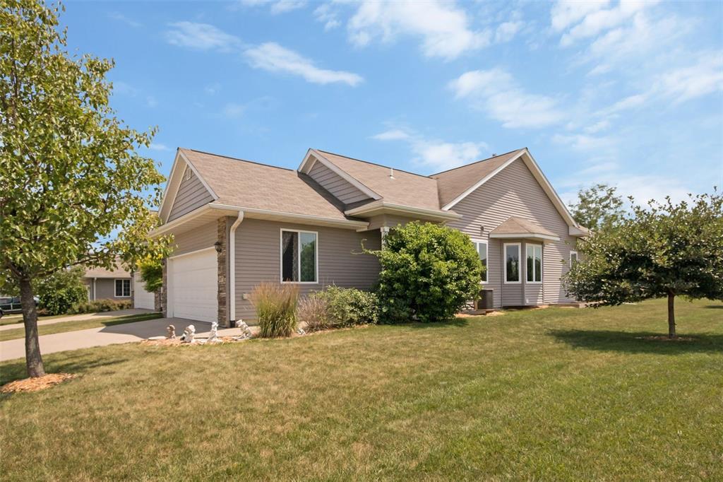 1057 Cherry Street - Photo 1