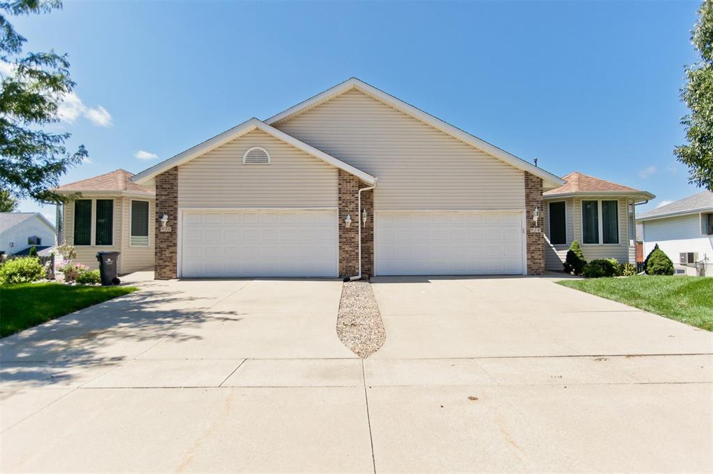 928 Dorchester Place - Photo 1