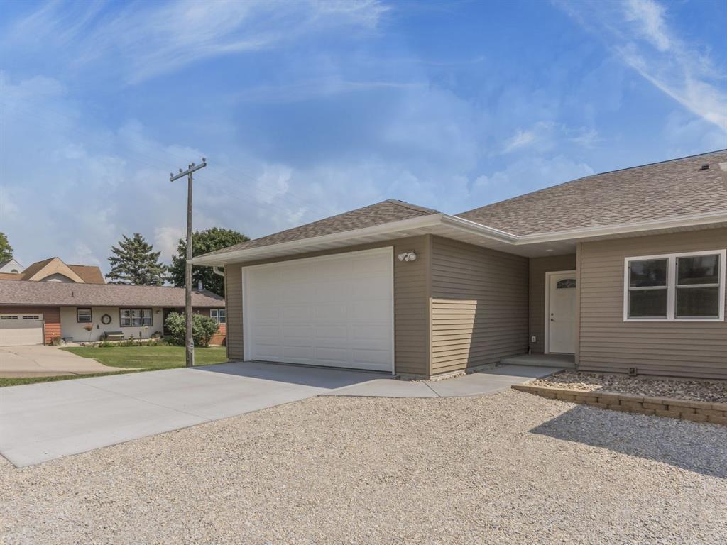 202 Tuttle Street - Photo 1