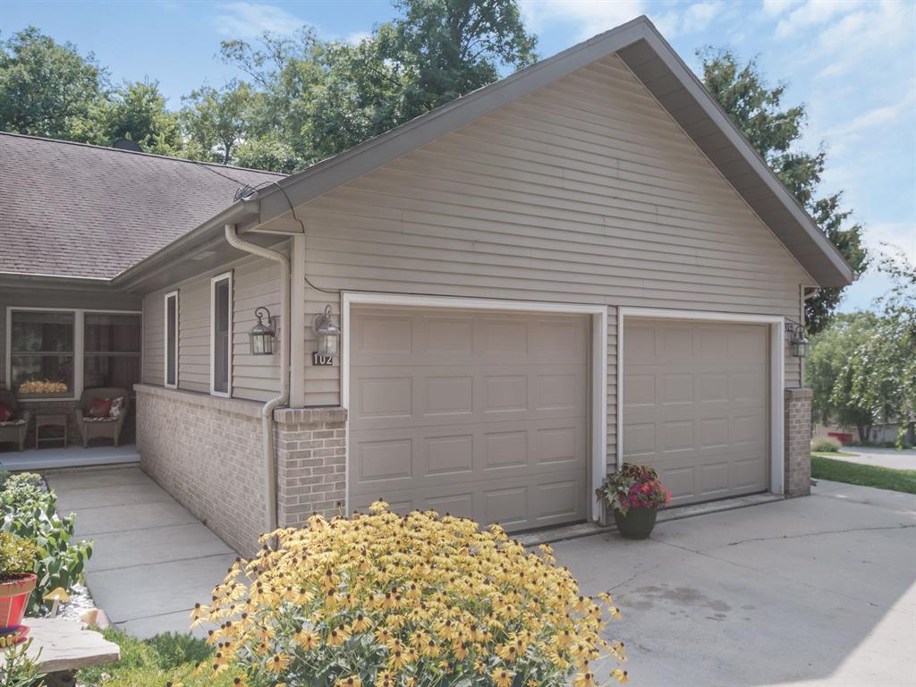 102 135th Drive - Photo 1