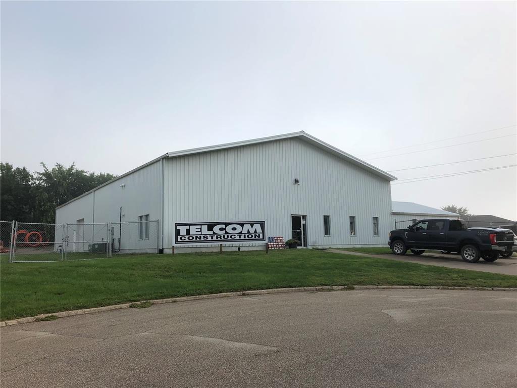 4600 Commercial Avenue - Photo 1