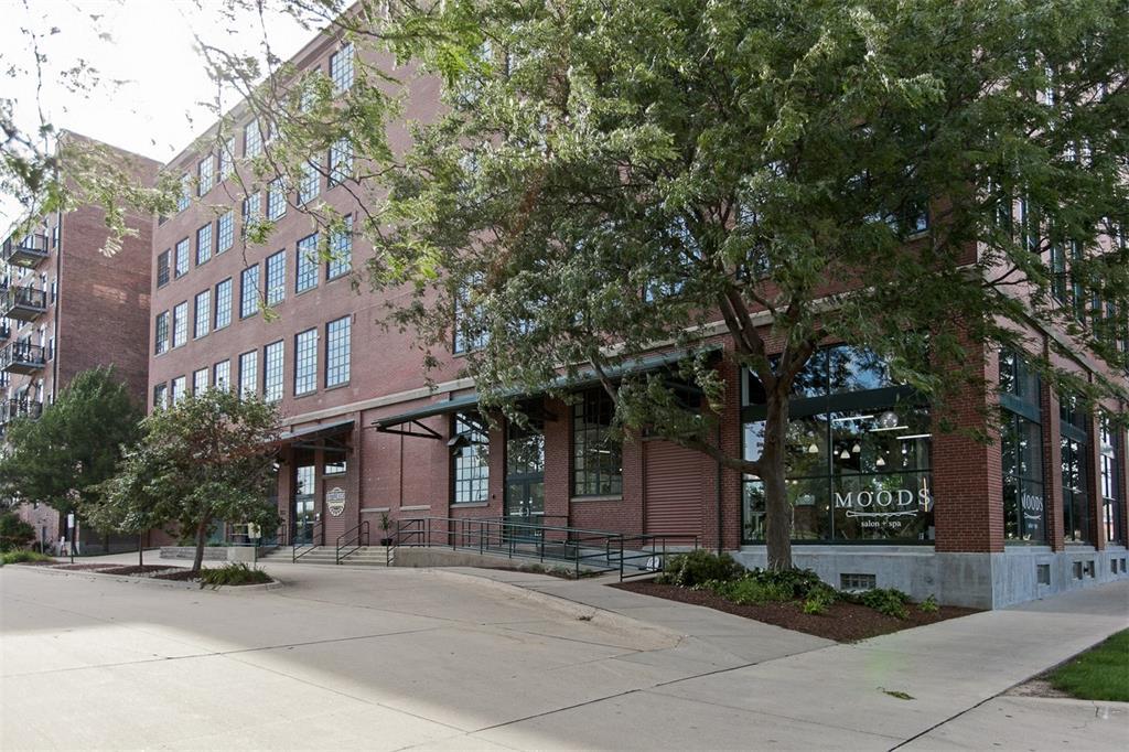 905 3rd Street - Photo 1