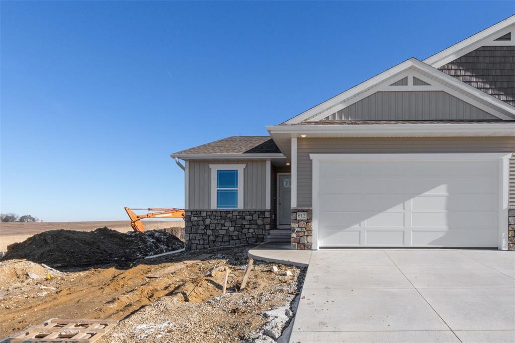 612 Prairie Hill Drive - Photo 1