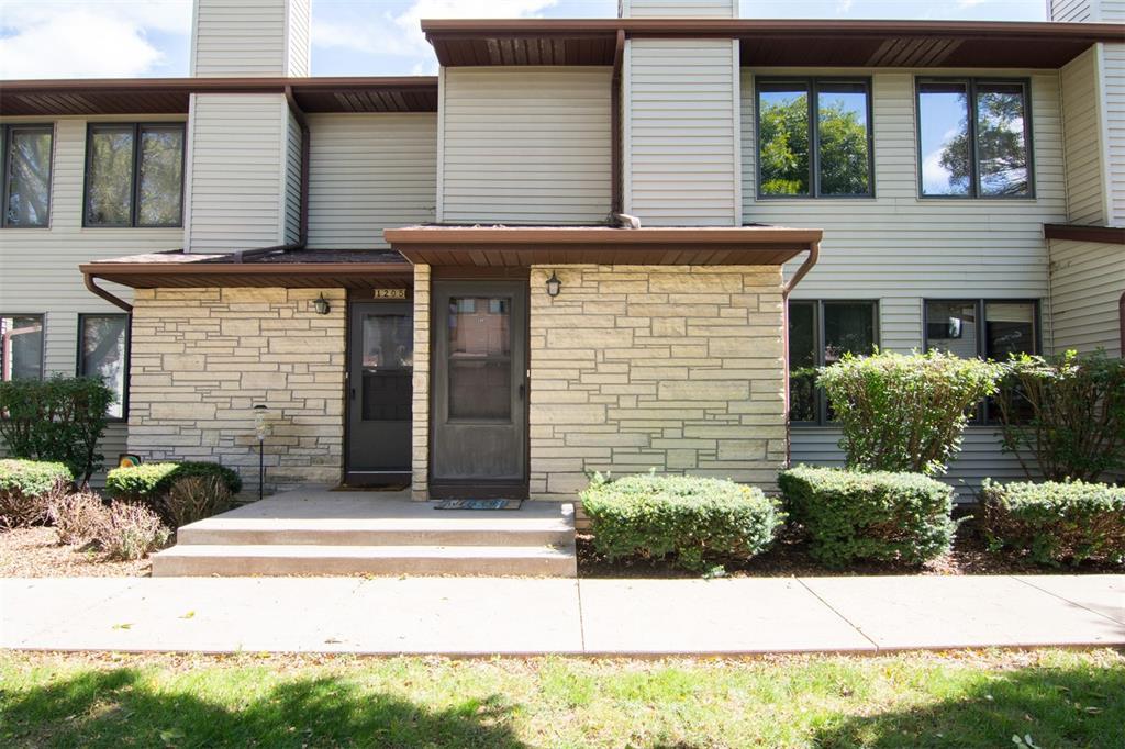 1207 Cambria Court - Photo 1