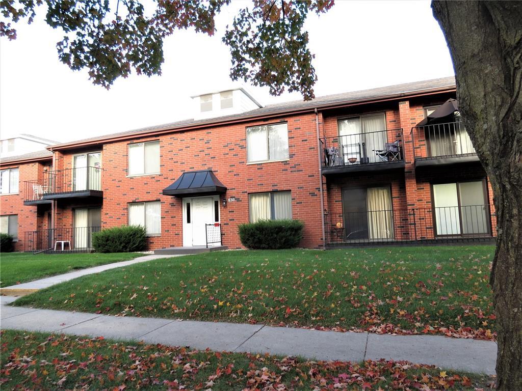 830 Kerry Lane - Photo 1