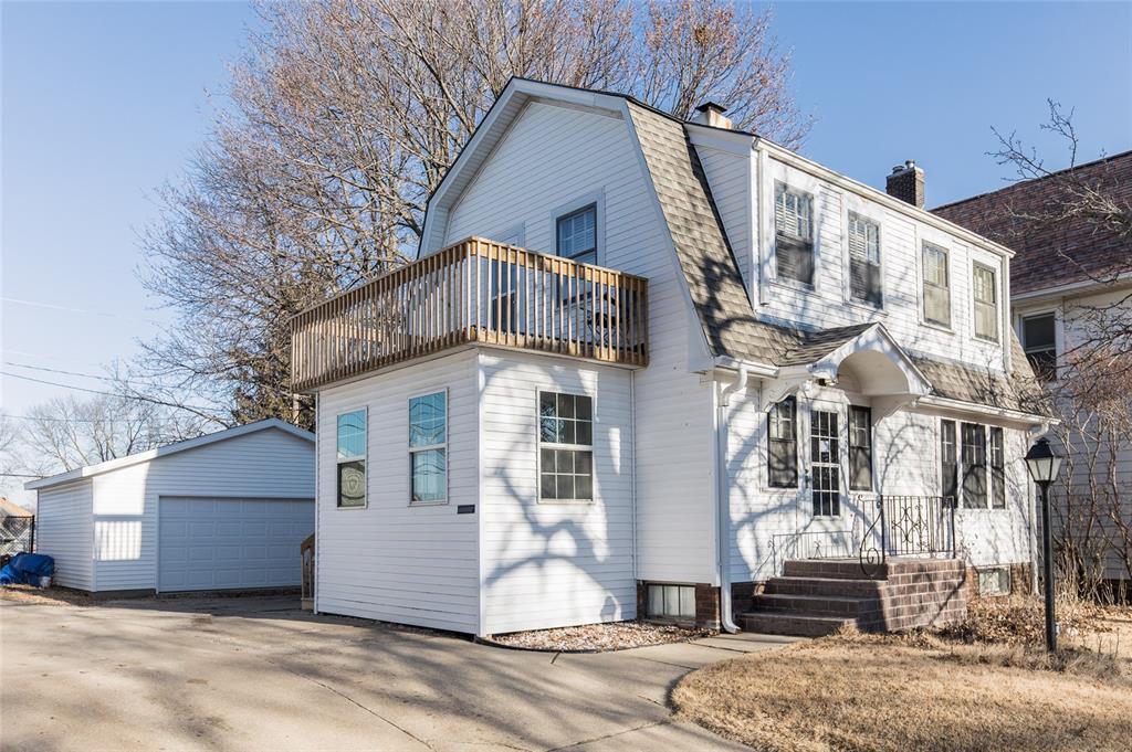 1310 A Avenue - Photo 1