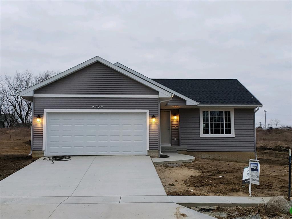 2124 Shady Grove Road - Photo 1