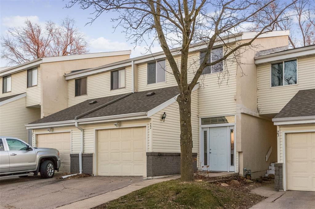 51 29th Ave Drive - Photo 1