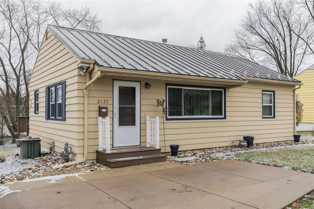 2127 Williams Boulevard - Photo 1
