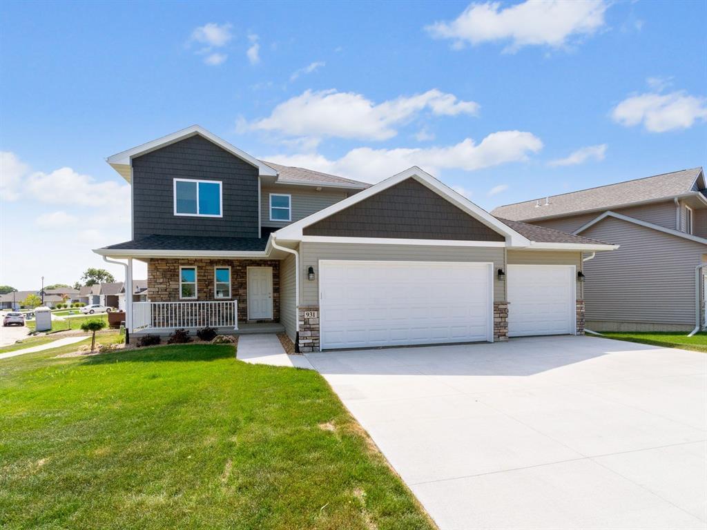 931 Crescent View Drive - Photo 1