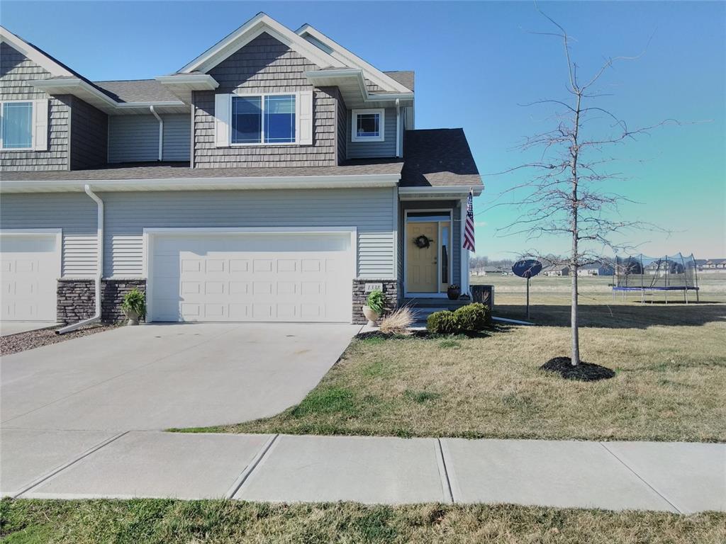 1338 Red Bud Avenue - Photo 1