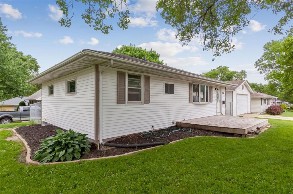 1180 Longview Drive - Photo 1