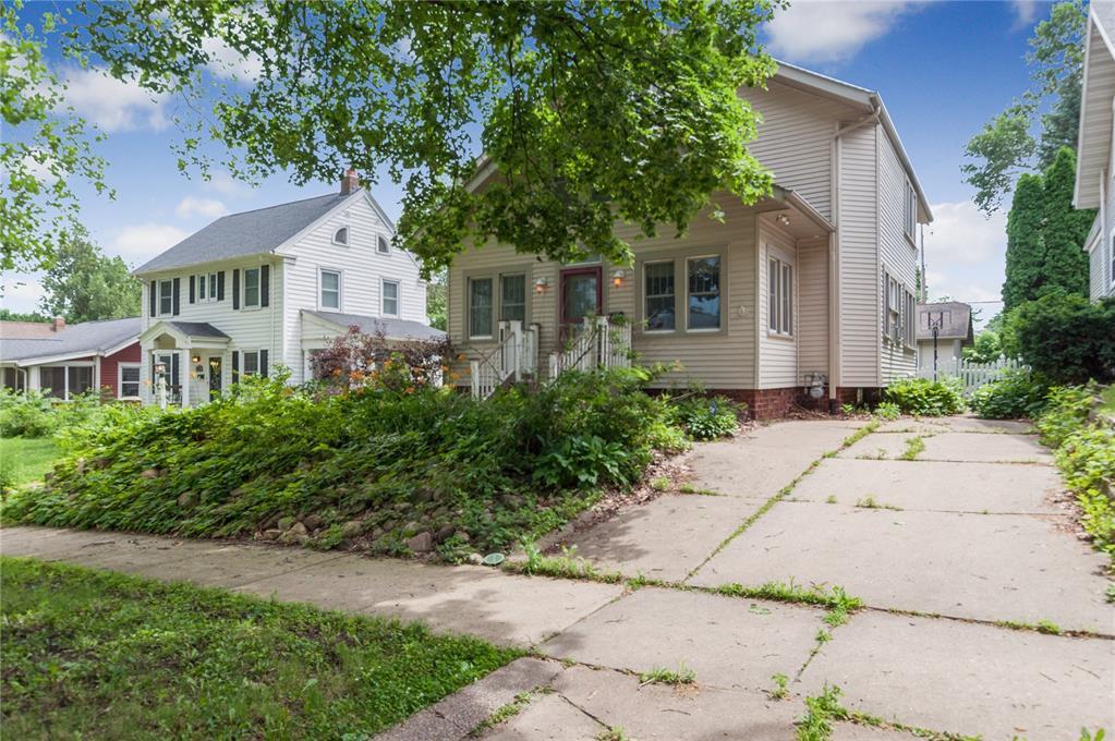 2317 B Avenue - Photo 1