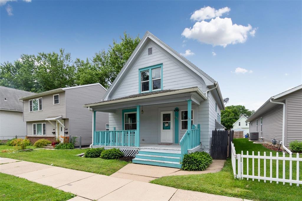 438 9th Avenue - Photo 1