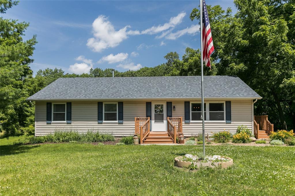 3921 Sunshine Street - Photo 1