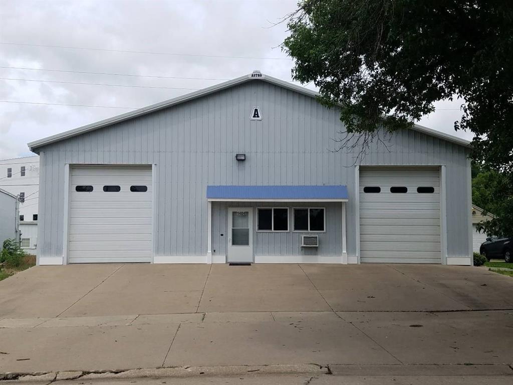 1404 E Avenue - Photo 1