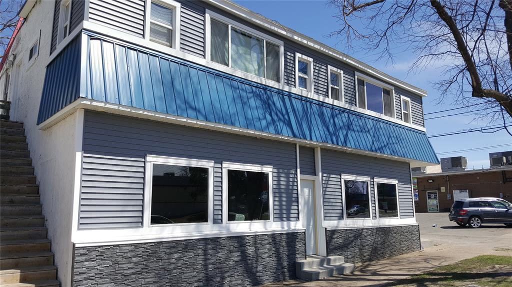 118 15th Street - Photo 1