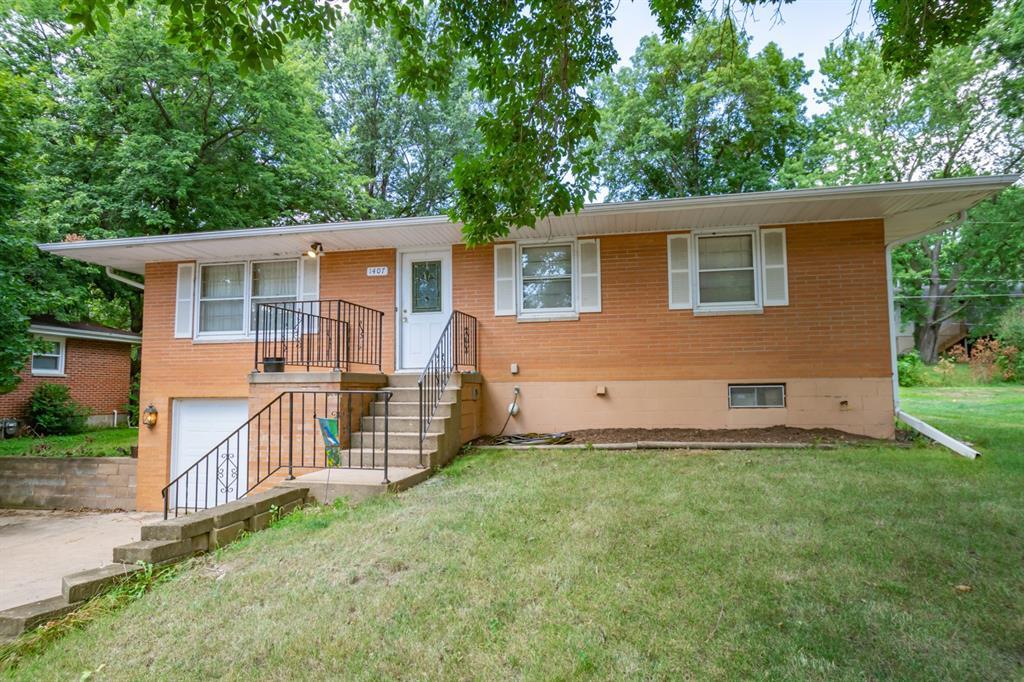 1407 10th Street - Photo 1