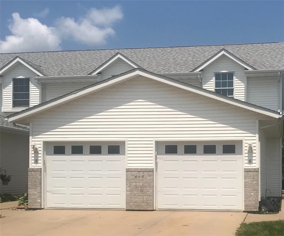 660 Magnolia Lane - Photo 1
