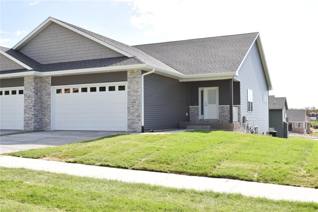 701 Rolling Hills Drive - Photo 1