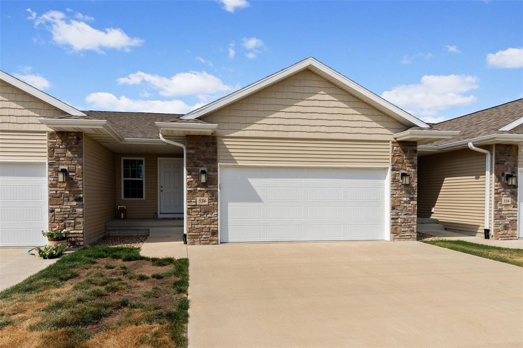 536 Meadow Oak Circle - Photo 1