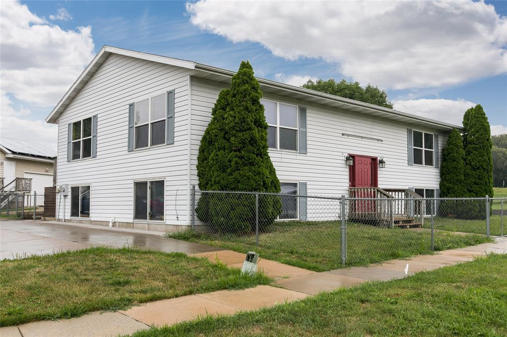 600 Eastwood Drive - Photo 1