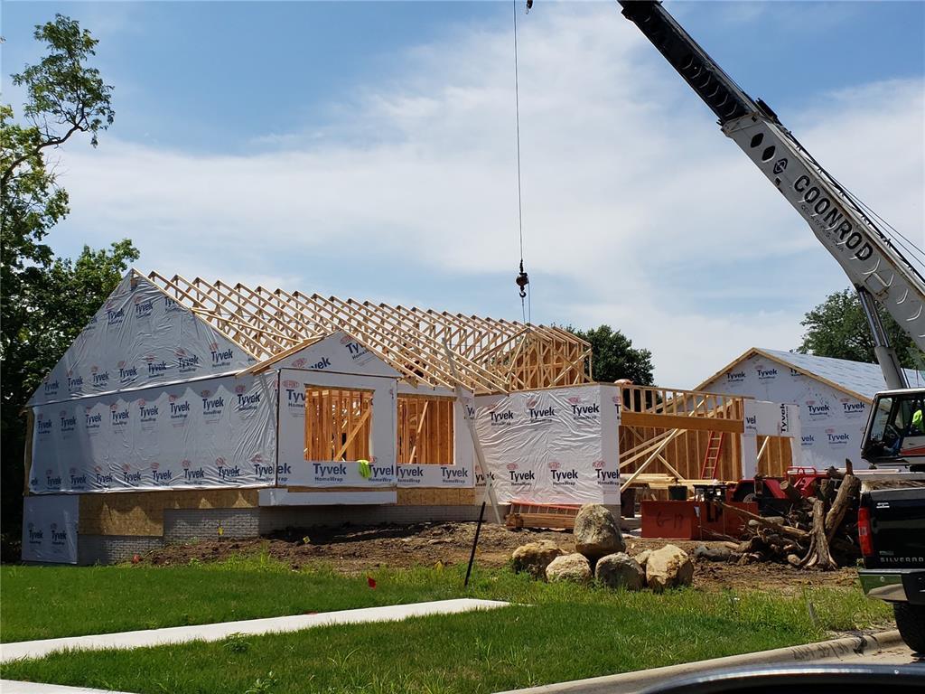 2115 Shady Grove Road - Photo 1